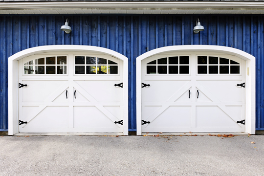 Finding garage repair and installation in Houston